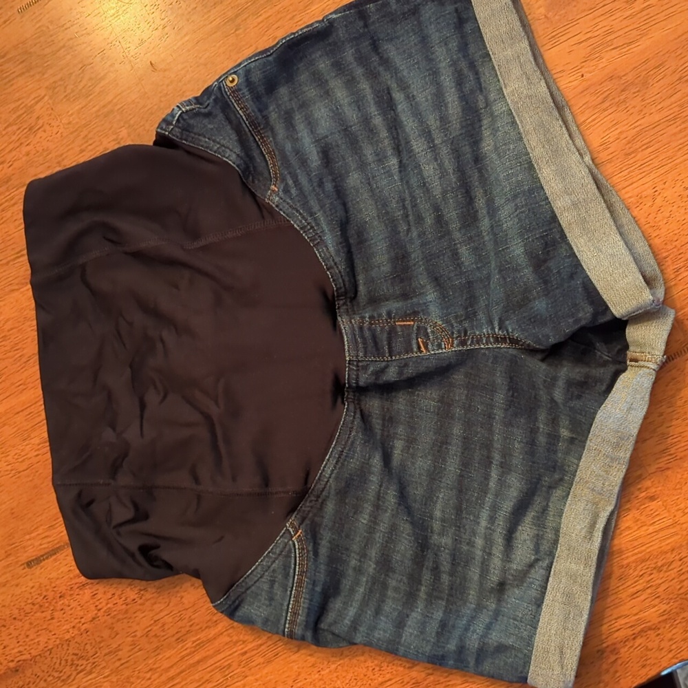 Maternity jeans shorts